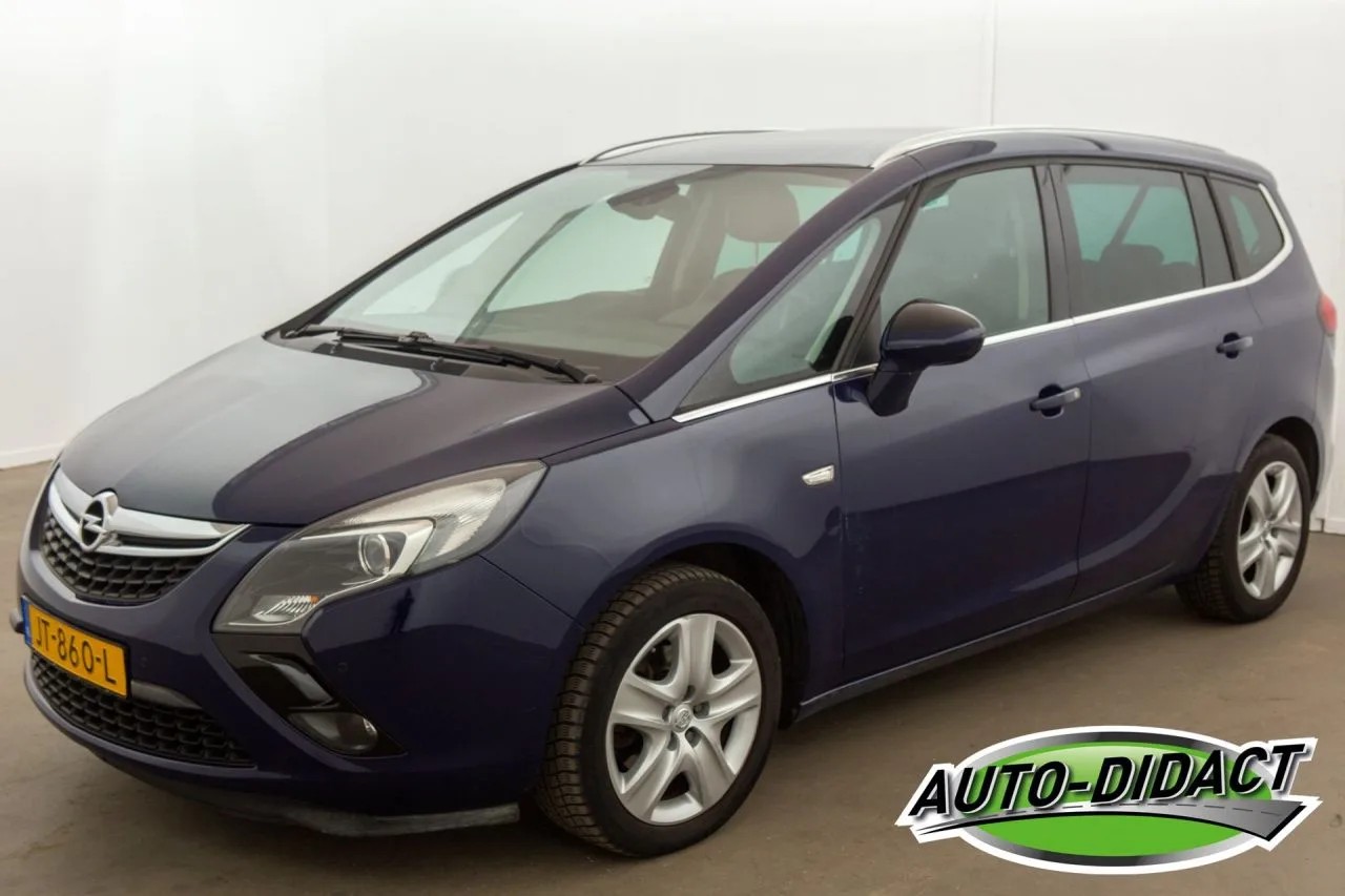 Opel Zafira (2016) — foto 1
