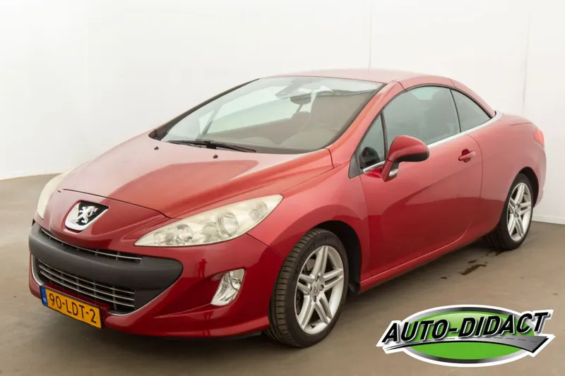 Peugeot Cabrio (2010)