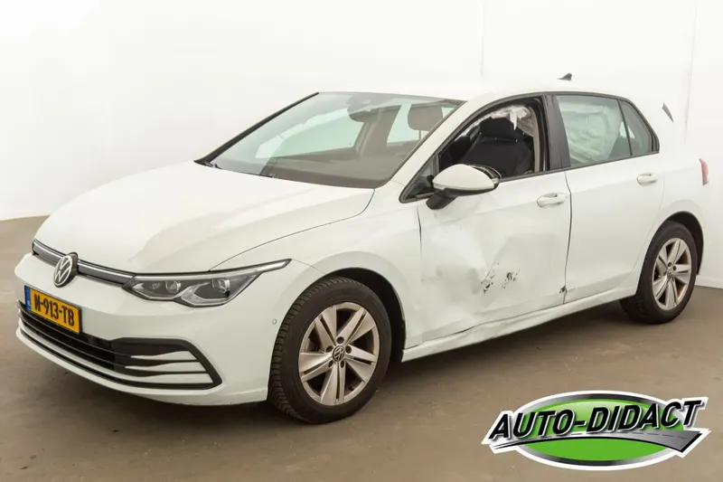 Volkswagen Golf (2021)