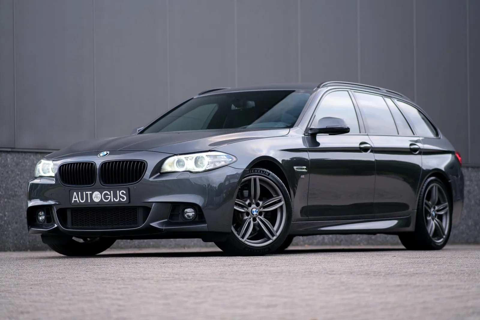 BMW 5-Serie (2015) — foto 1