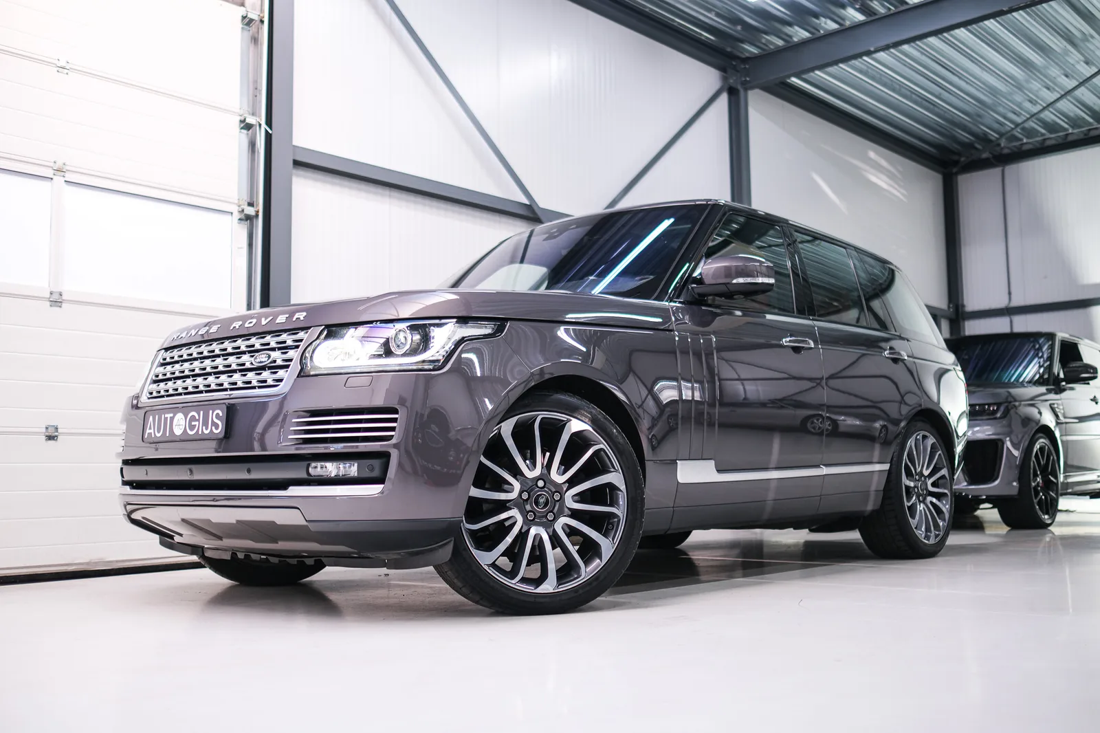 Land Rover Range Rover (2017) — foto 1