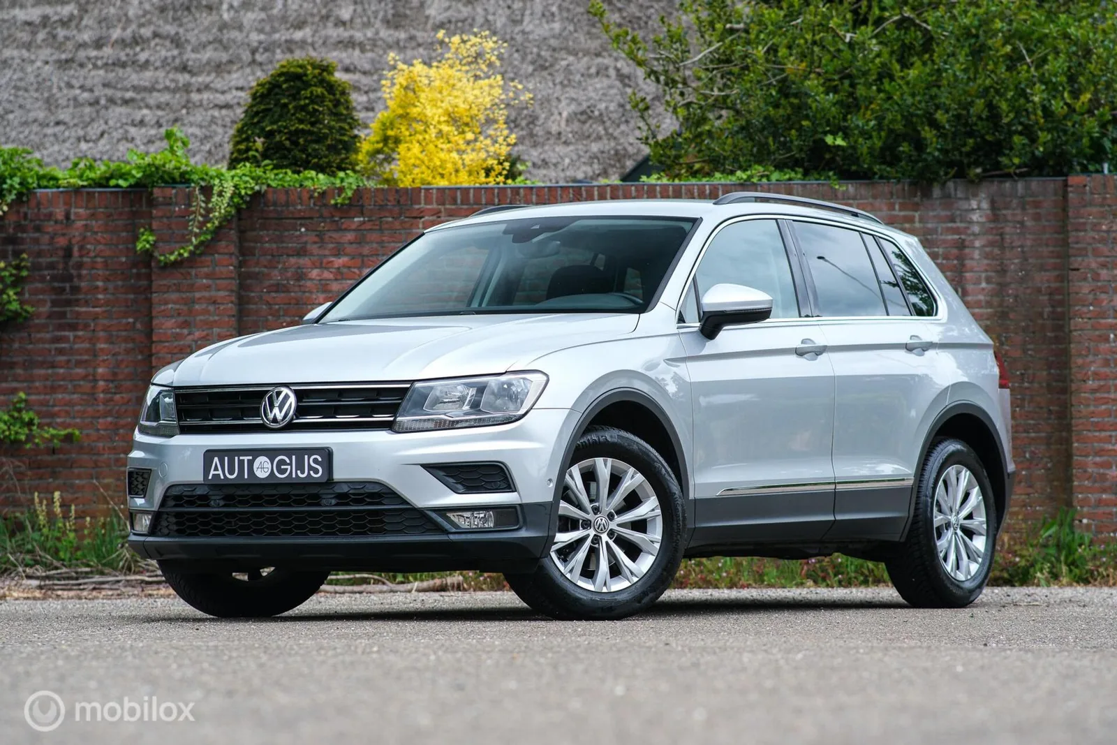 Volkswagen Tiguan (2018) — foto 1