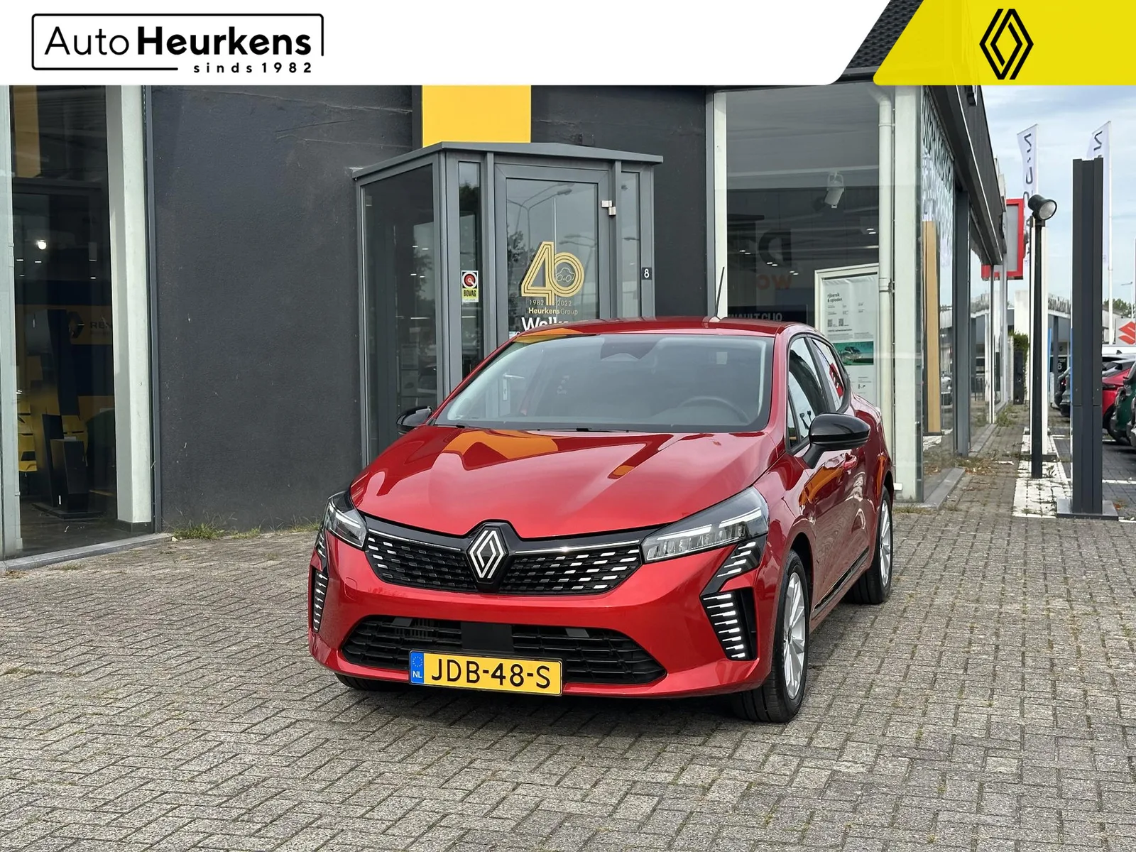 Renault Clio (2025) — foto 1