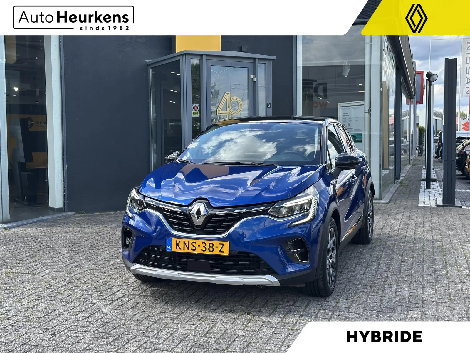 Renault Captur (2022) — foto 1