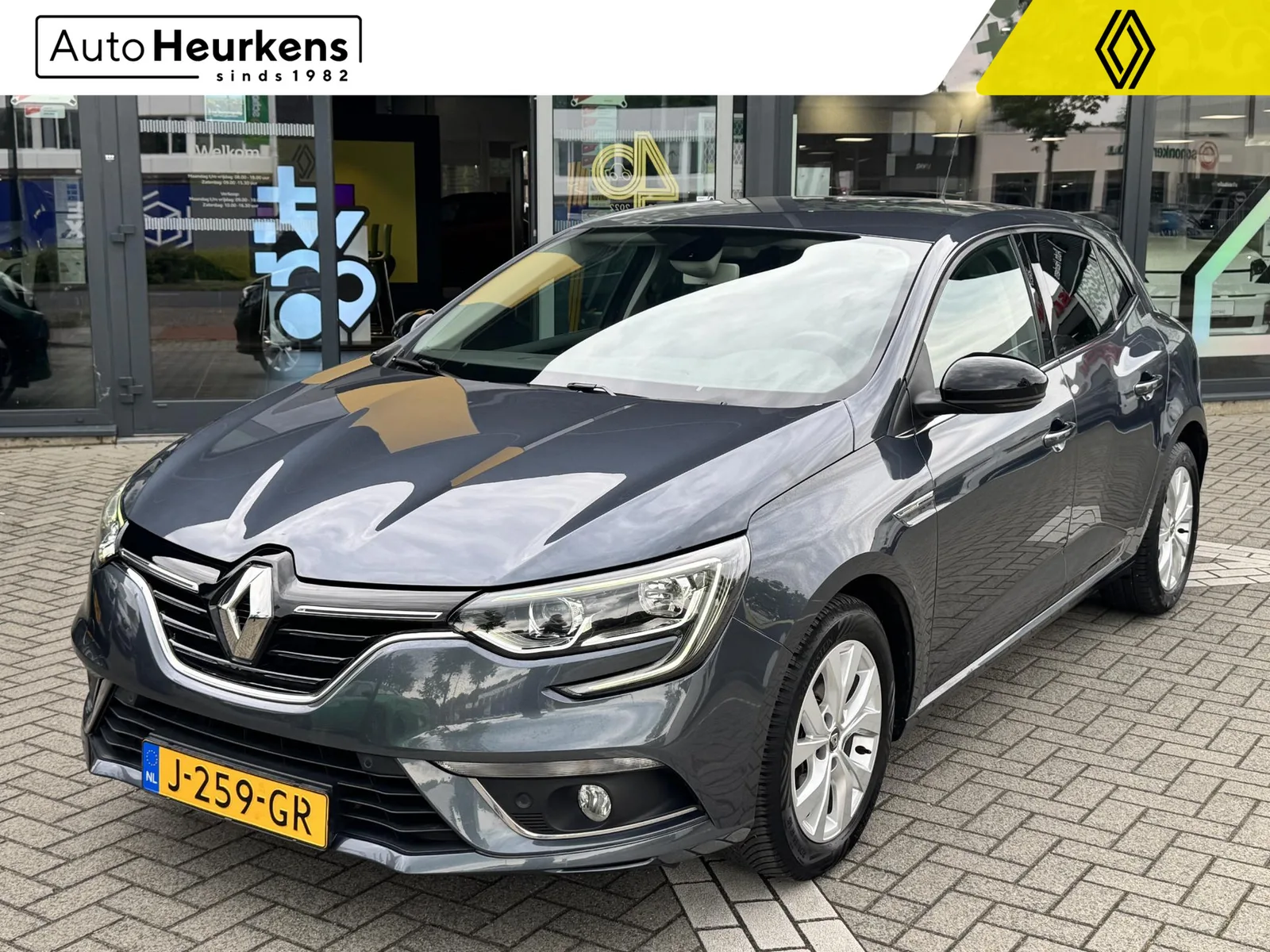 Renault Mégane (2020) — foto 1
