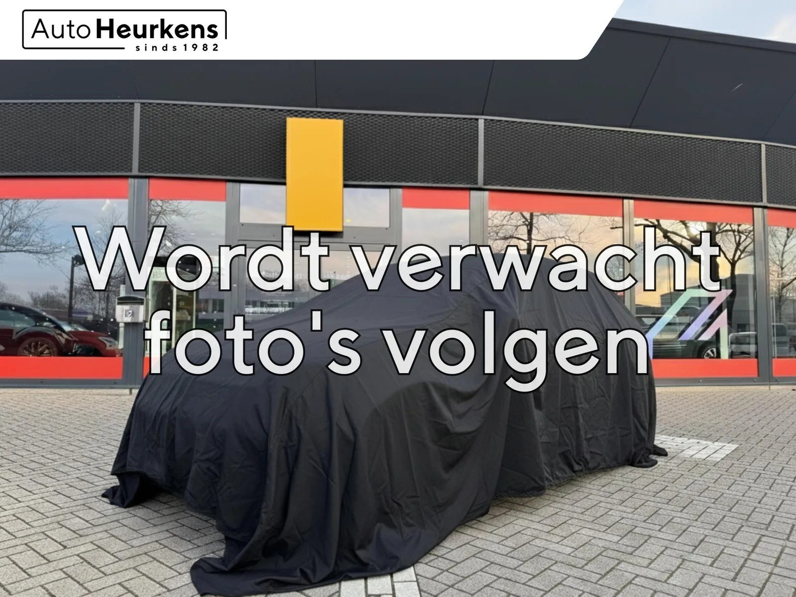 Renault Captur (2022) — foto 1