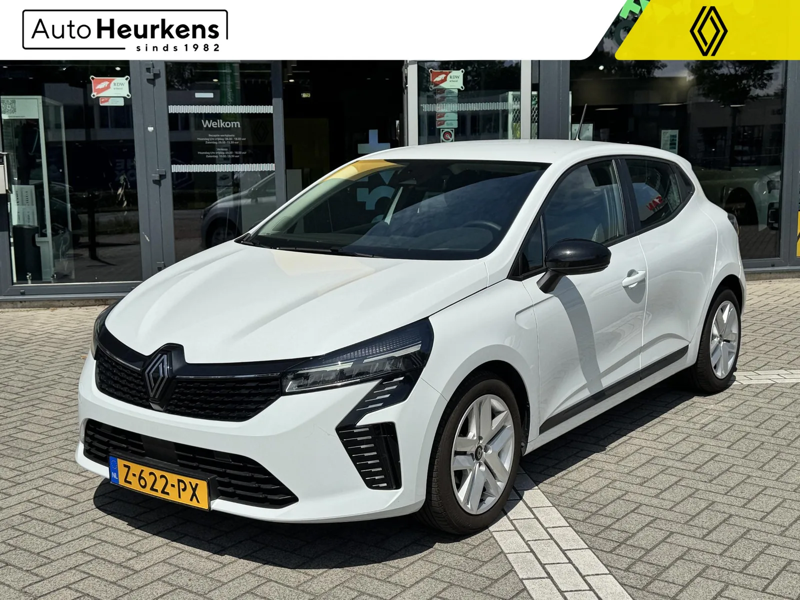 Renault Clio (2024) — foto 1