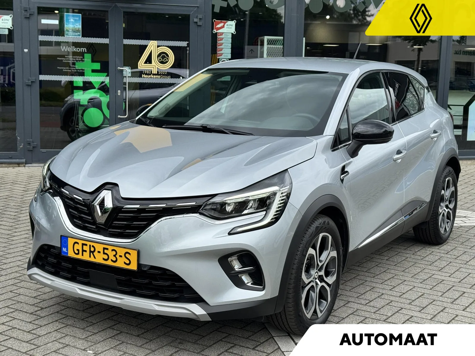 Renault Captur (2022) — foto 1
