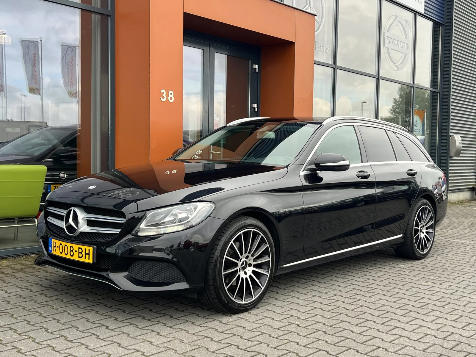 Mercedes-Benz C-Klasse (2014) — foto 1