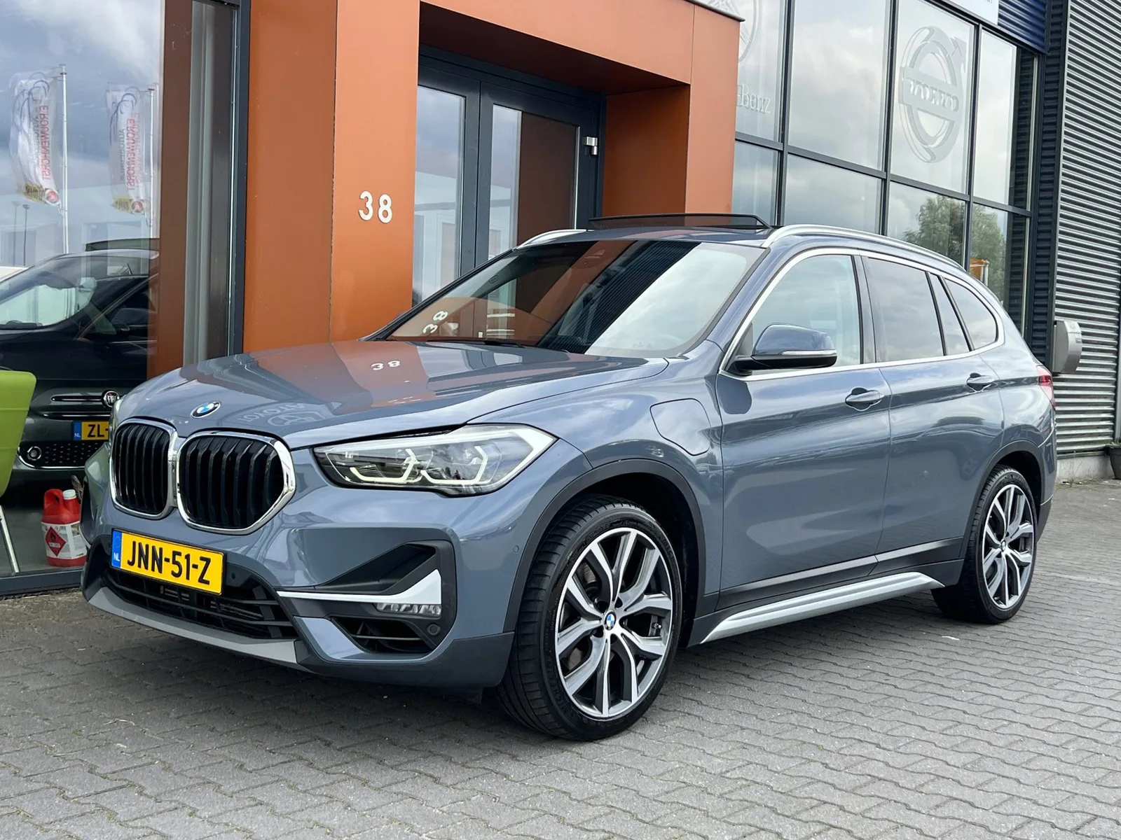 BMW X1 (2021) — foto 1