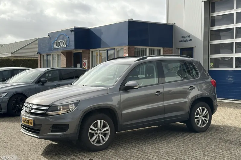Volkswagen Tiguan (2011)