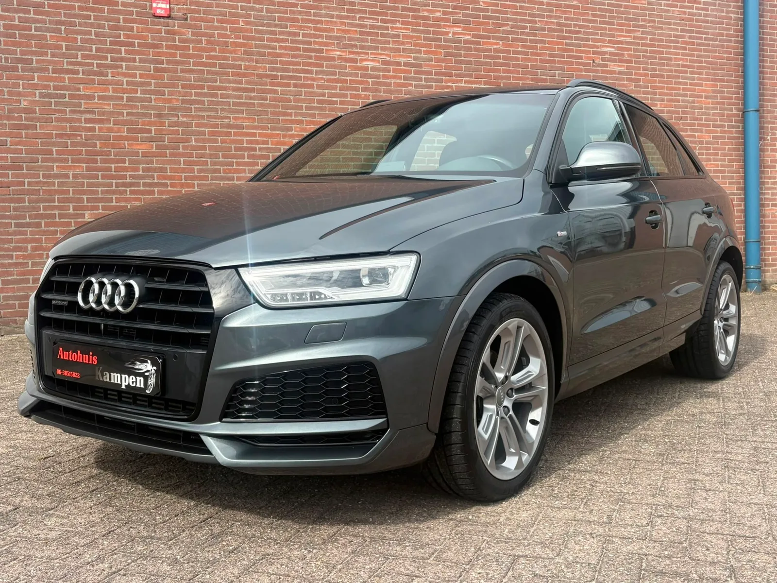 Audi Q3 (2017) — foto 1