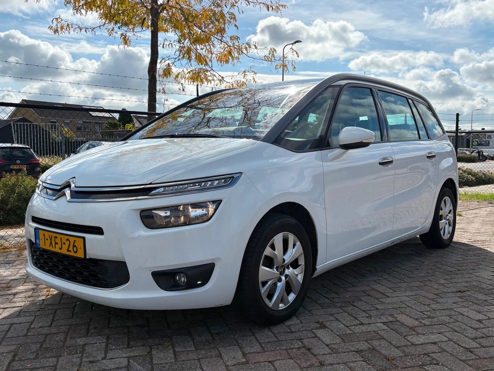 Citroën Grand C4 Picasso (2014) — foto 1