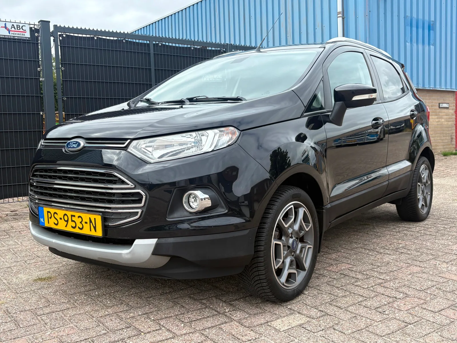 Ford EcoSport (2016) — foto 1