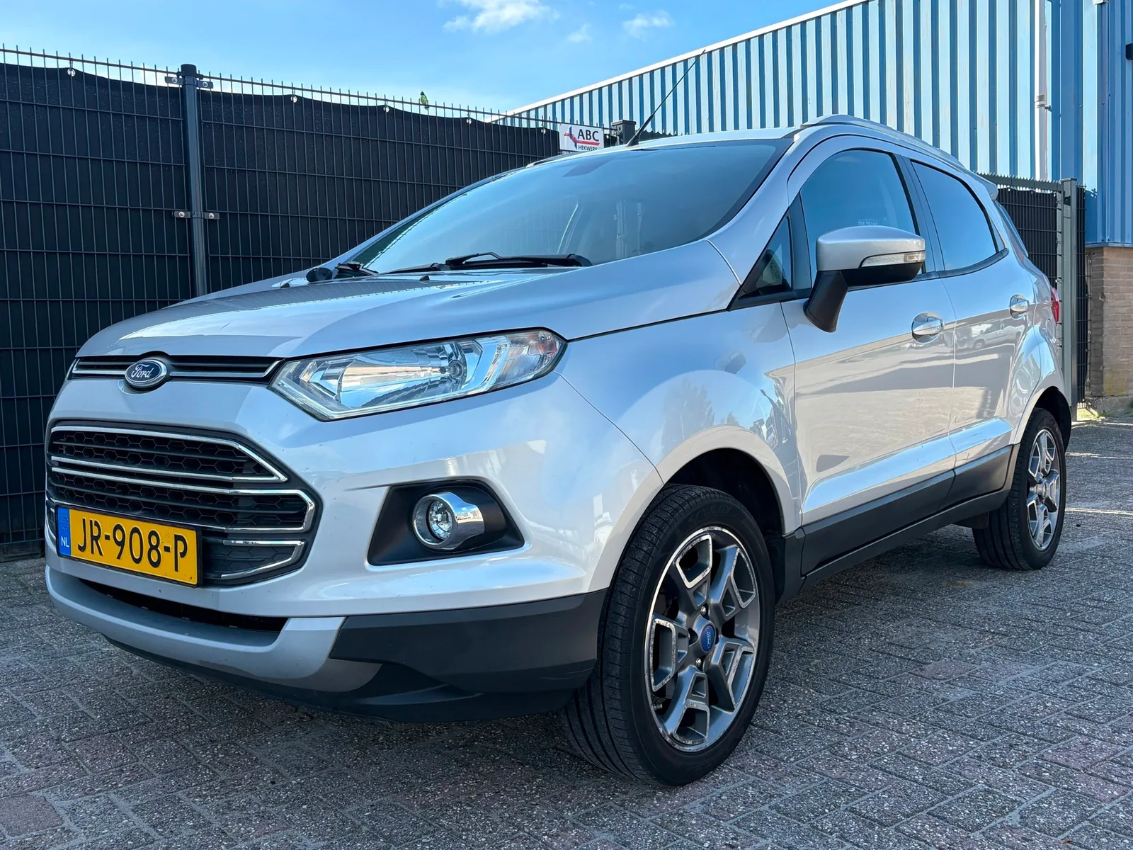 Ford EcoSport (2016) — foto 1