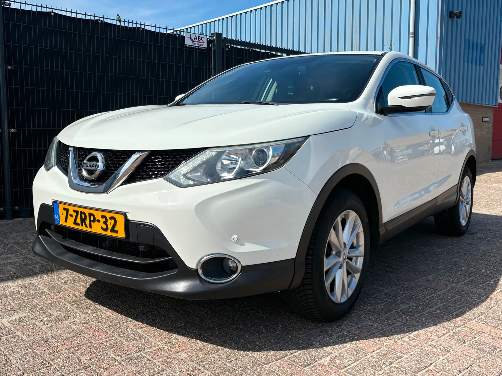 Nissan Qashqai (2015) — foto 1