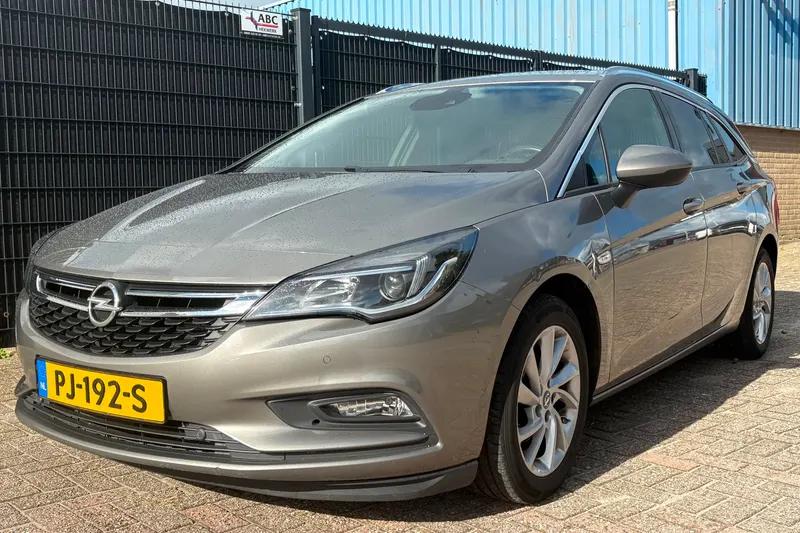 Opel Astra Sports Tourer (2017)