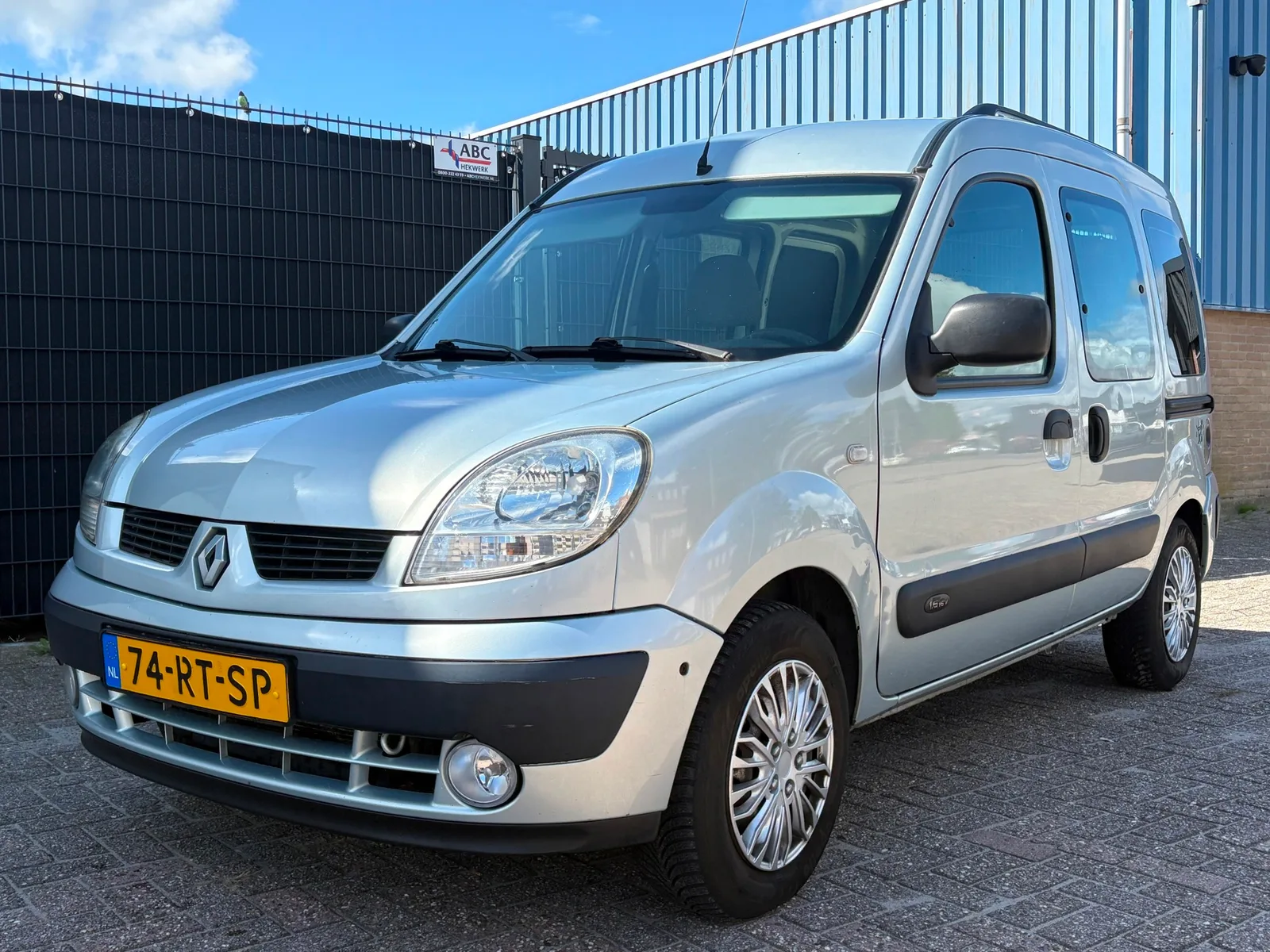 Renault Kangoo (2005) — foto 1