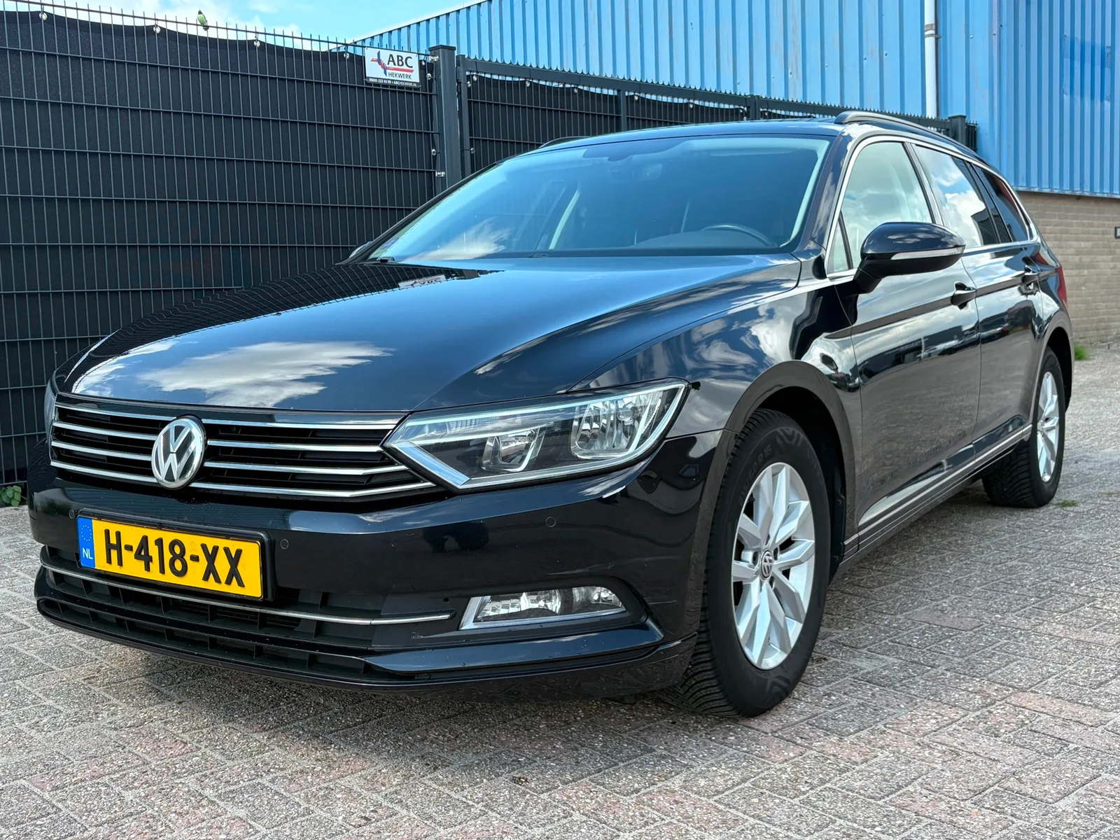 Volkswagen Passat (2017) — foto 1