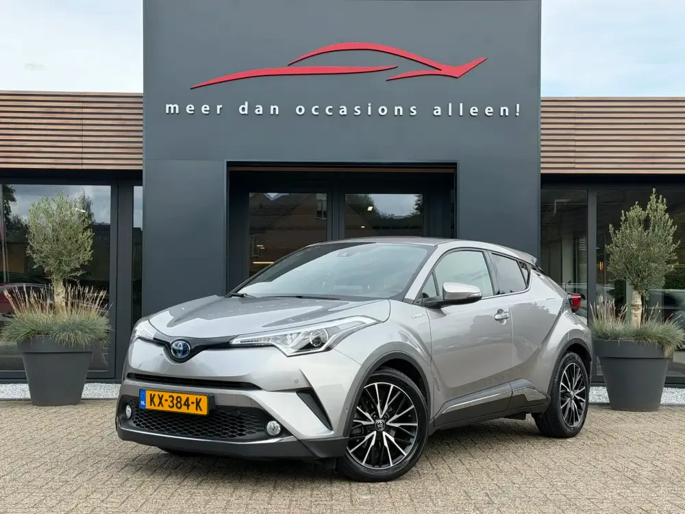 Toyota C-HR (2016) — foto 1