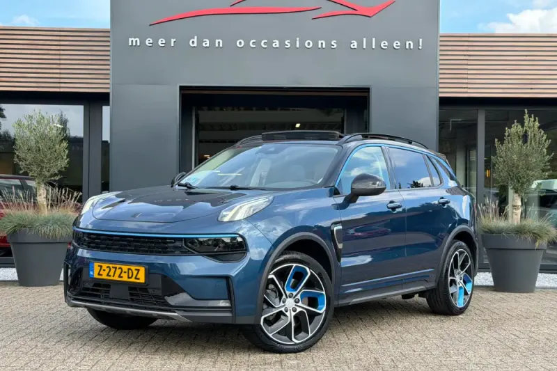 Lynk & Co 01 (2022)