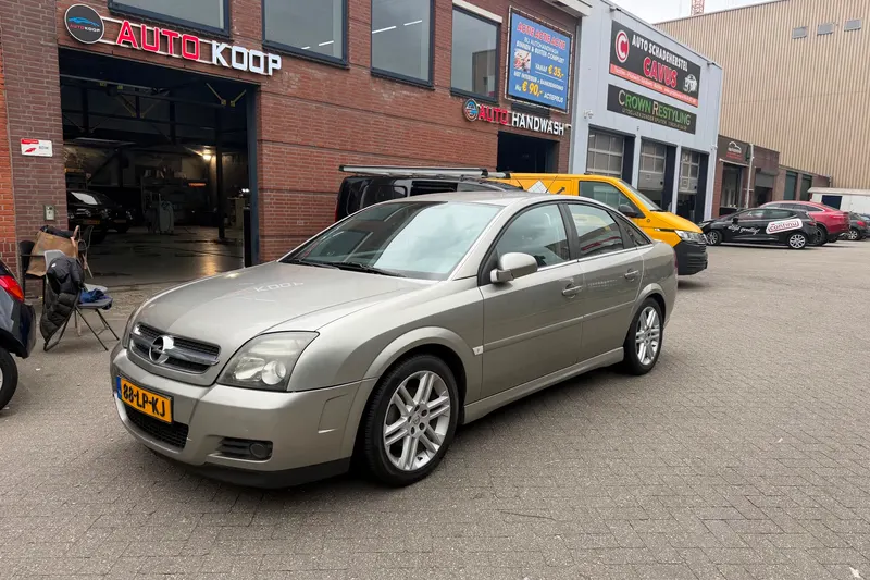 Opel Vectra (2003)