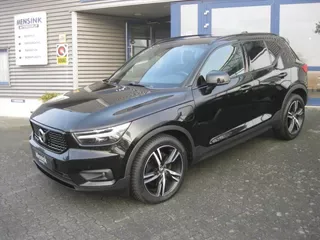 Volvo XC40 (2020) — foto 1
