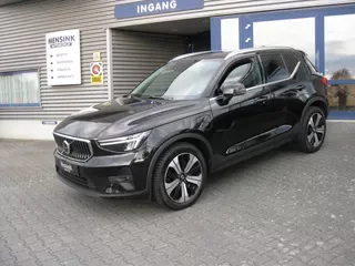 Volvo XC40 (2022) — foto 1