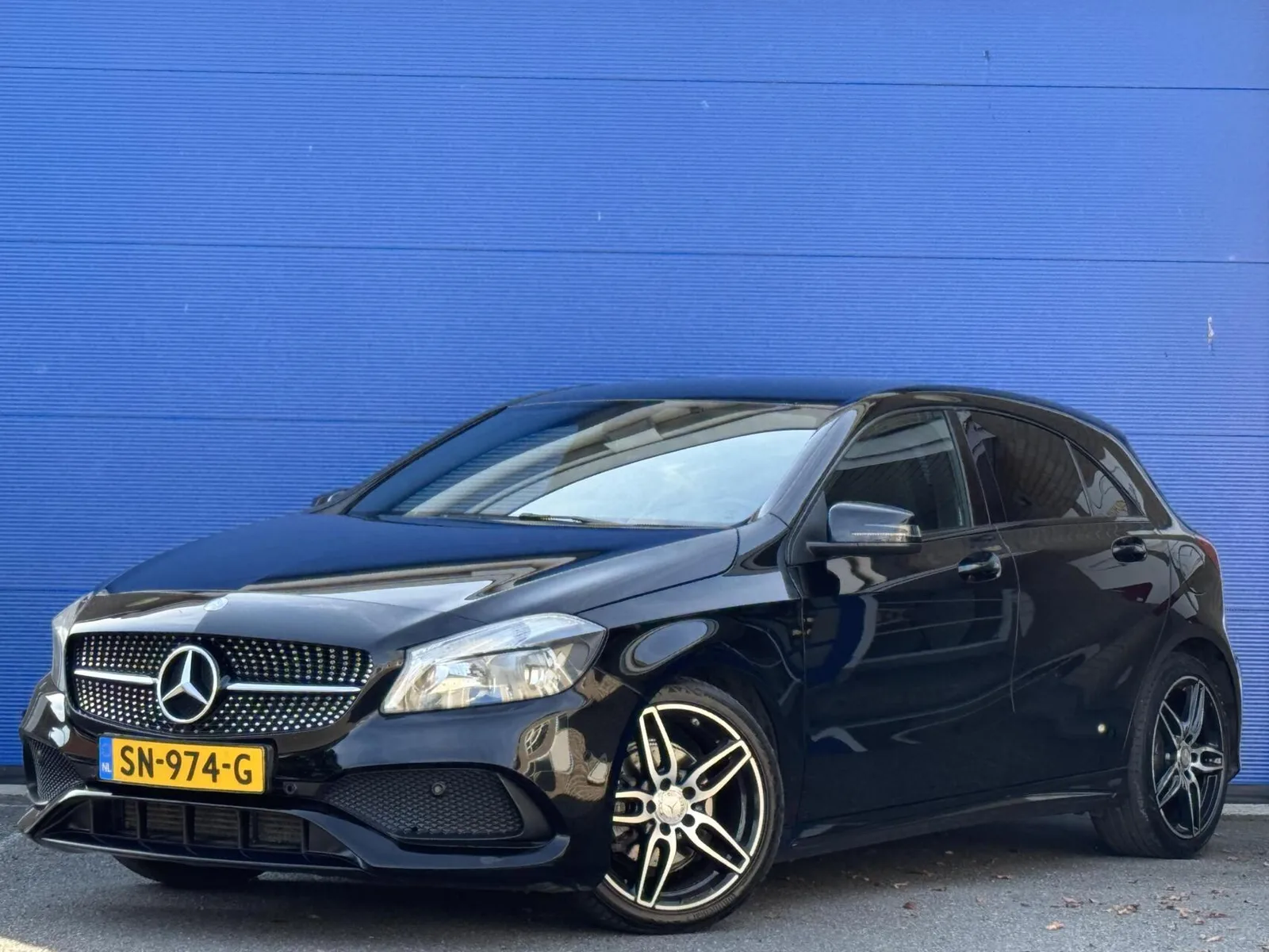 Mercedes-Benz A-Klasse (2015) — foto 1