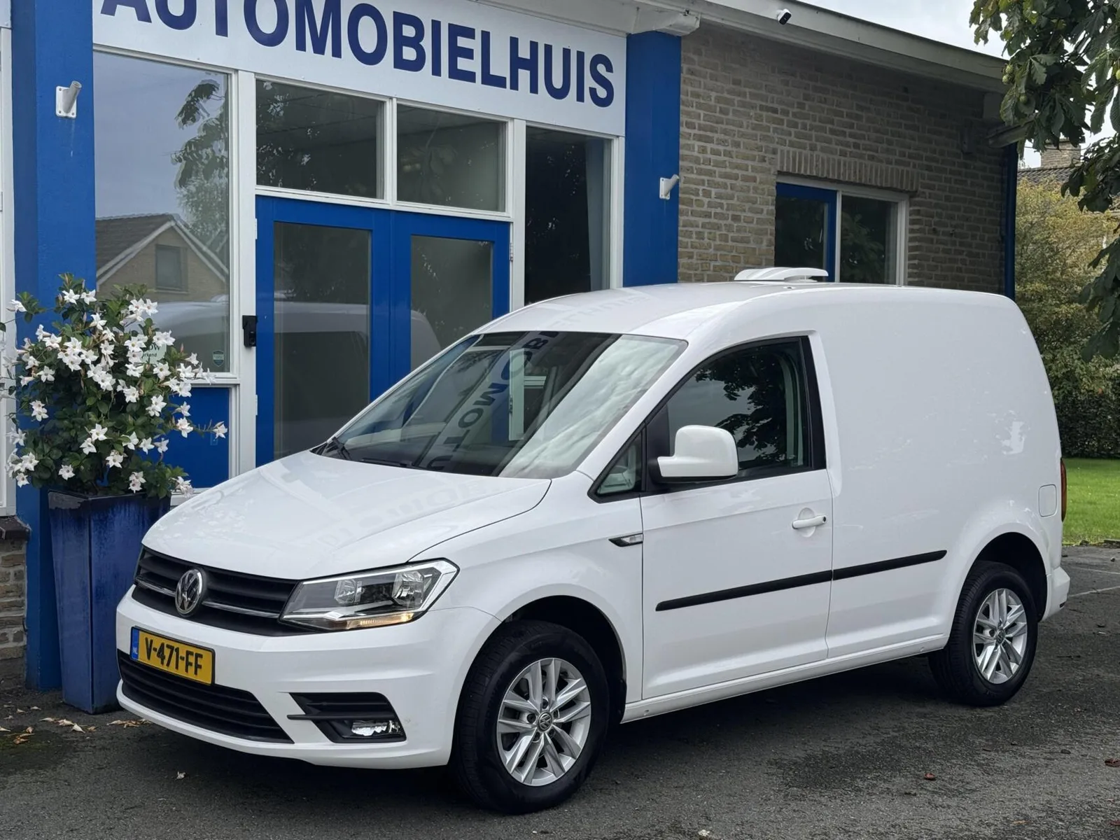 Volkswagen Caddy (2017) — foto 1