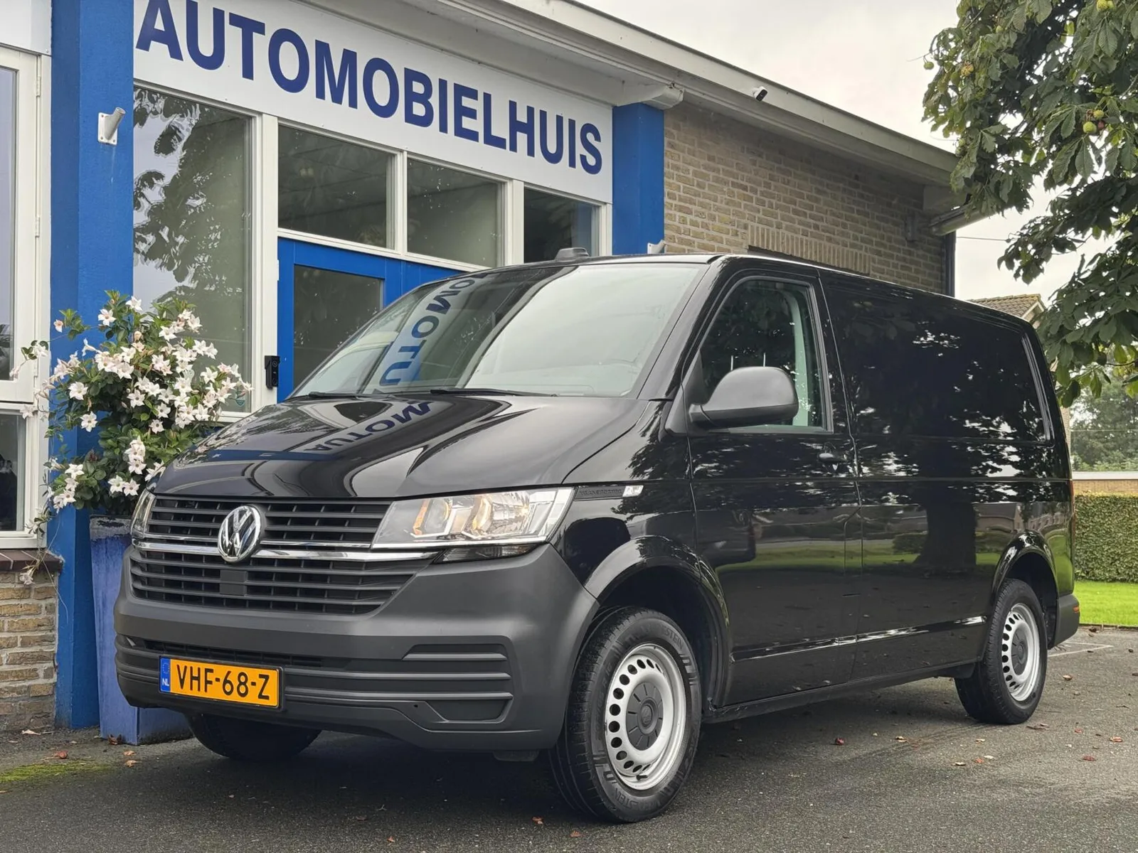 Volkswagen Transporter (2020) — foto 1