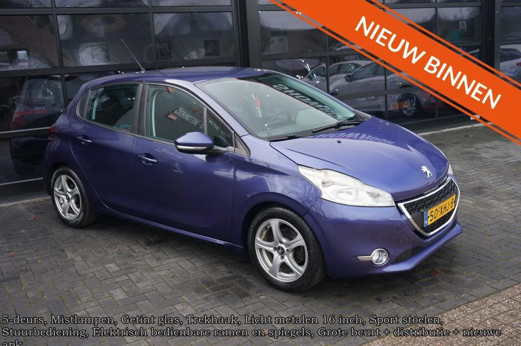 Peugeot 208 (2012) — foto 1