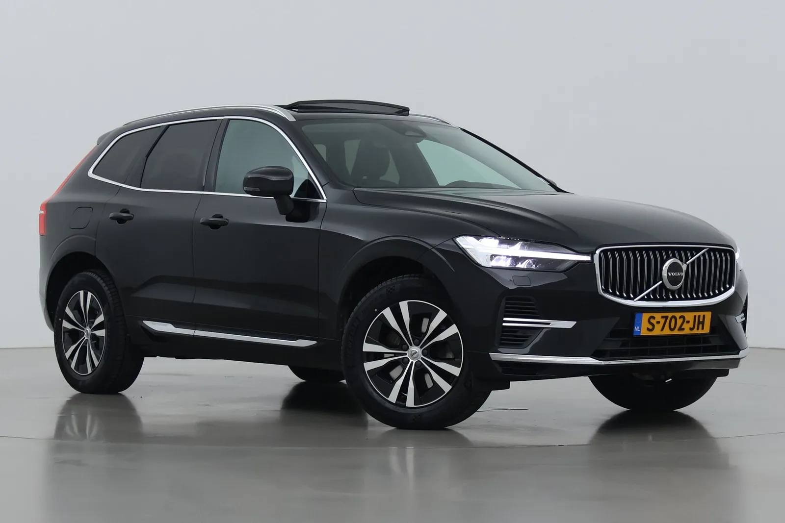 Volvo XC60 (2021) — foto 1