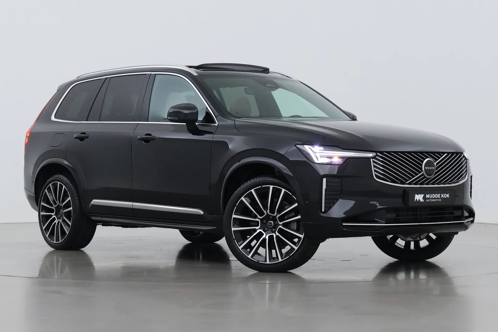 Volvo XC90 (2026) — foto 1
