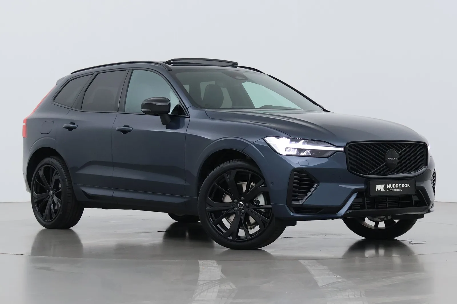 Volvo XC60 (2026) — foto 1