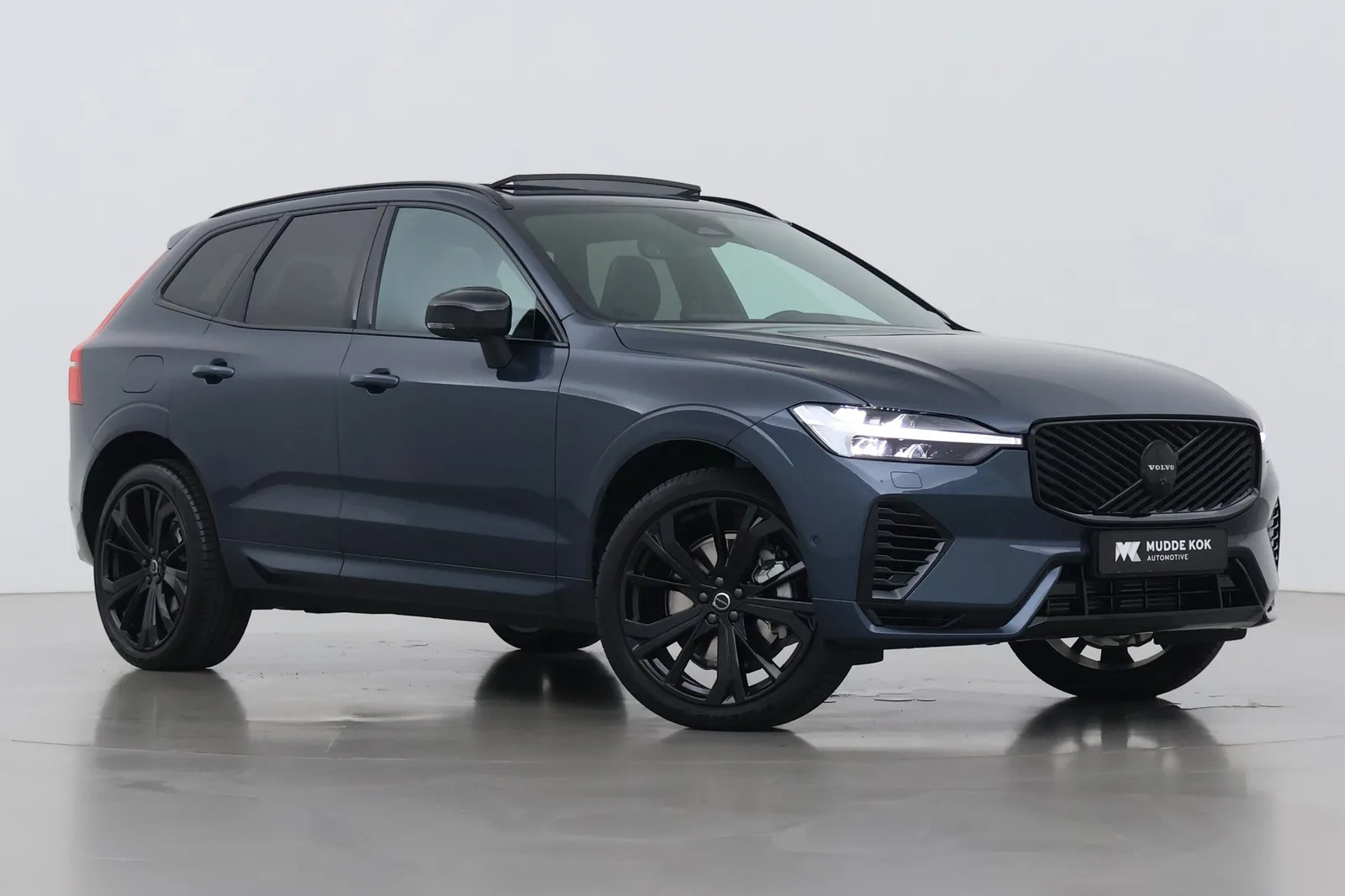 Volvo XC60 (2026) — foto 1