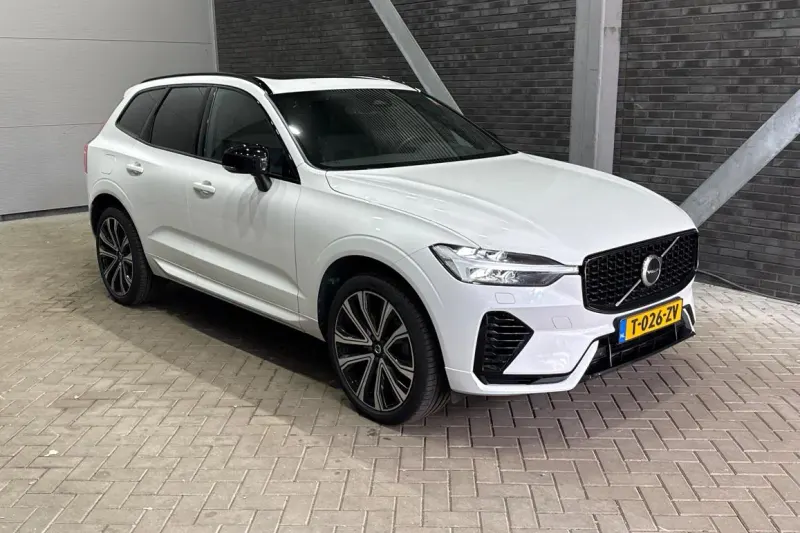 Volvo XC60 (2023)