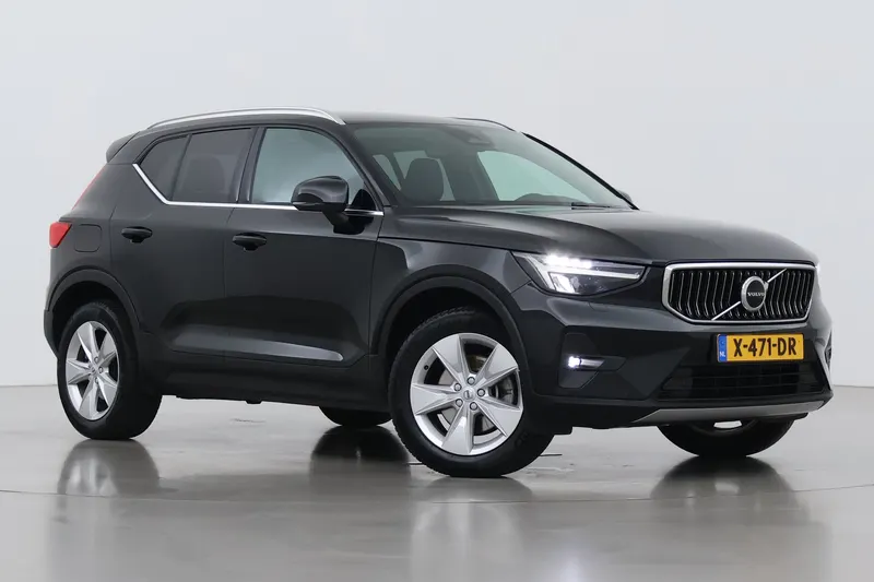 Volvo XC40 (2022)