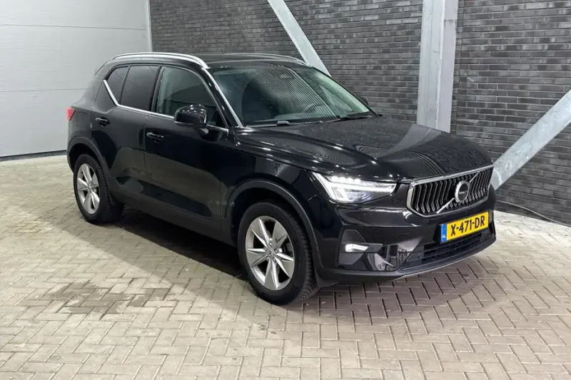 Volvo XC40 (2022)