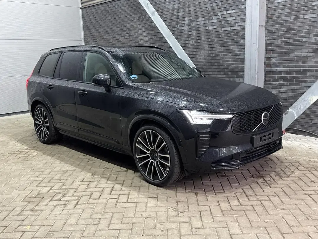 Volvo XC90 (2026) — foto 1