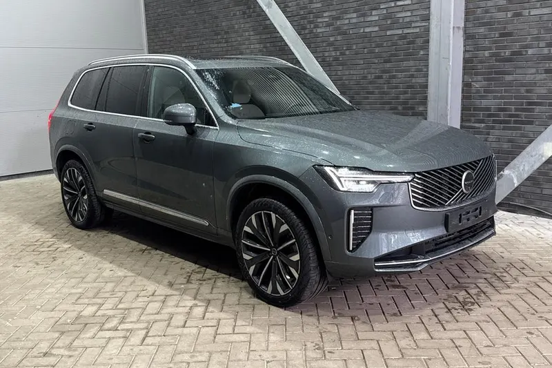 Volvo XC90 (2026)