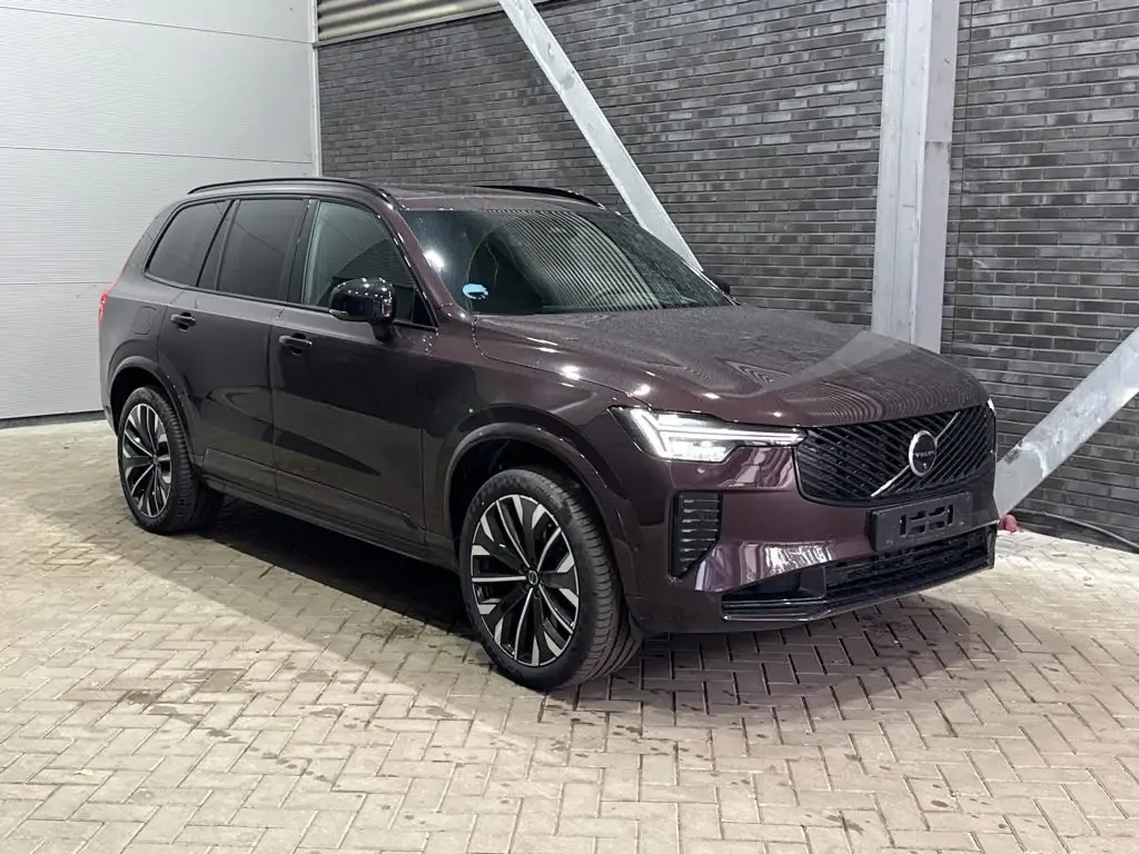 Volvo XC90 (2026) — foto 1