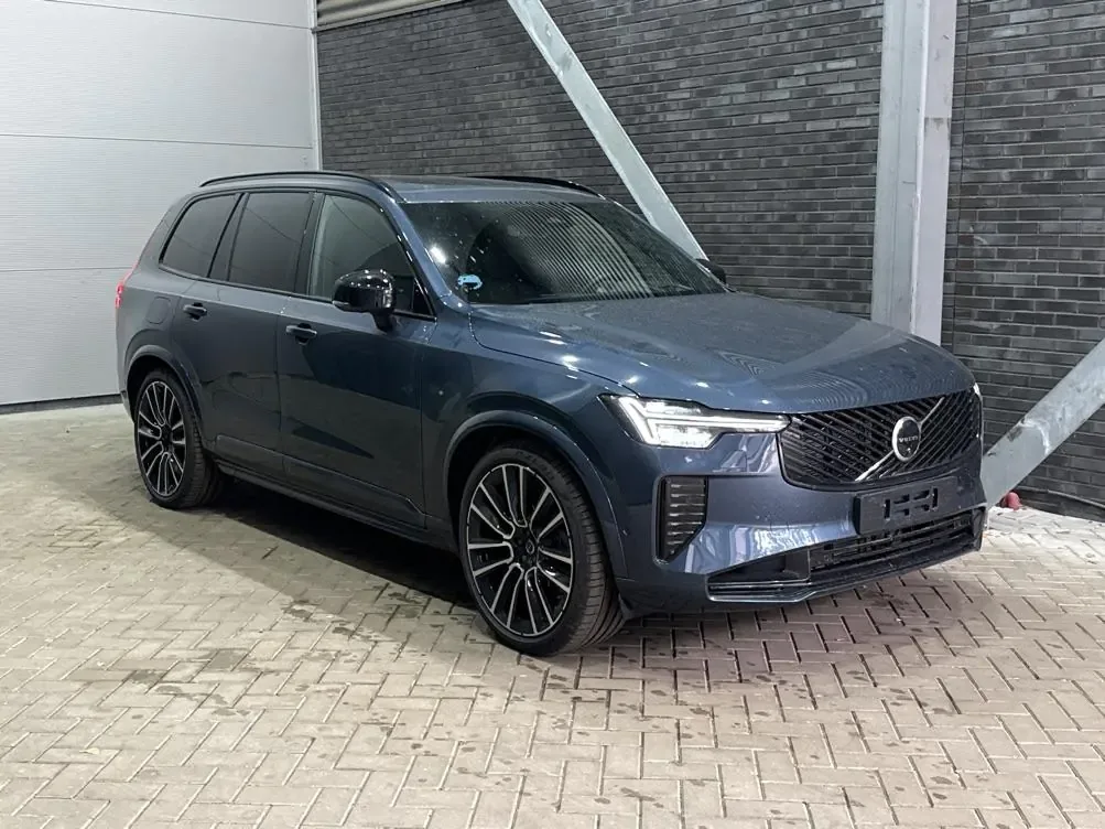 Volvo XC90 (2026) — foto 1
