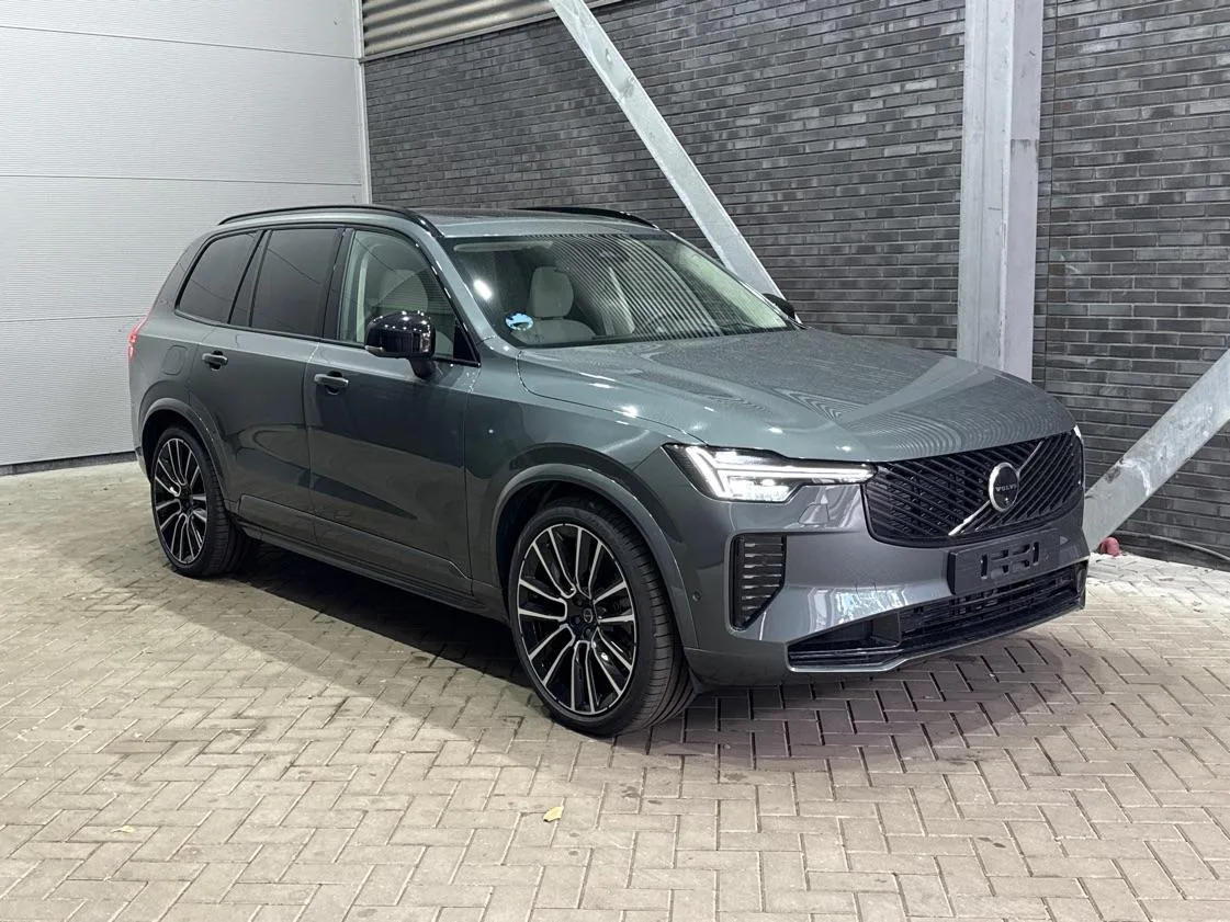 Volvo XC90 (2026) — foto 1