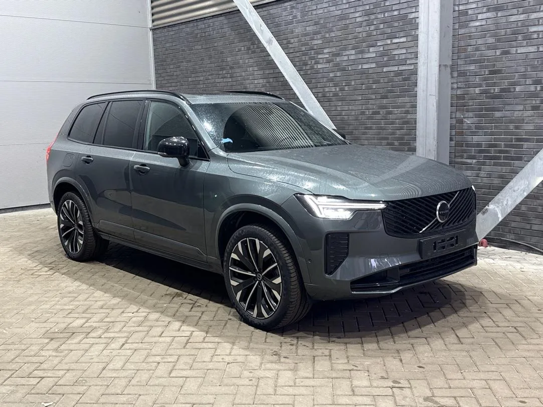 Volvo XC90 (2026) — foto 1