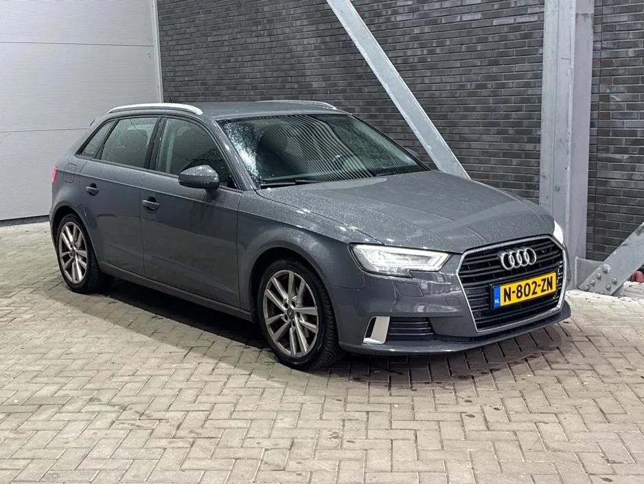 Audi A3 (2019) — foto 1