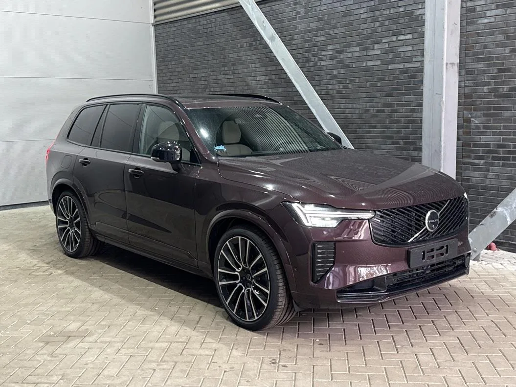 Volvo XC90 (2026) — foto 1