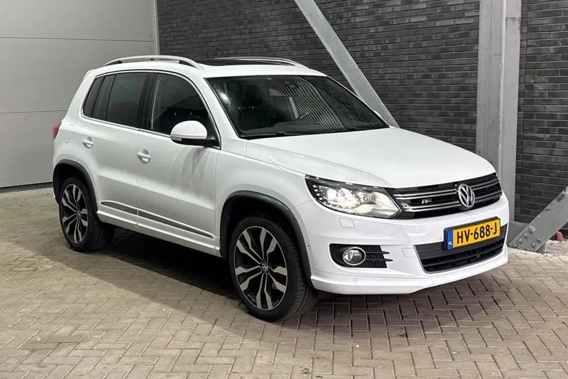 Volkswagen Tiguan (2016)