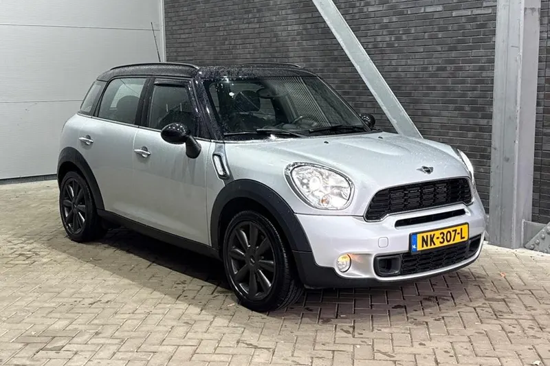 MINI Countryman (2011)
