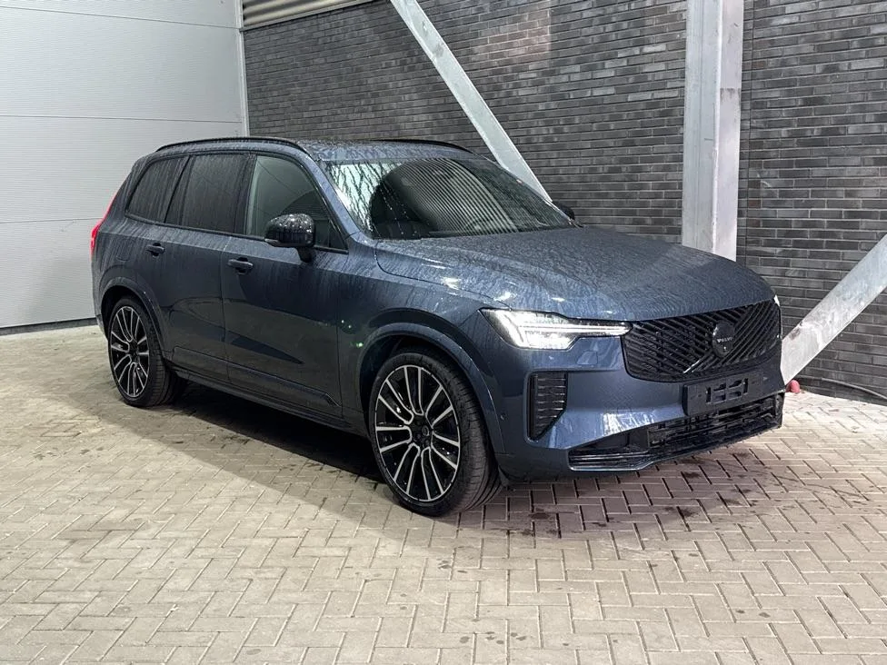 Volvo XC90 (2026) — foto 1